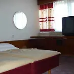 Kyjev 2*