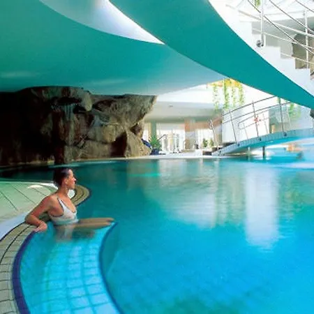 Hotel Kyjev 2*